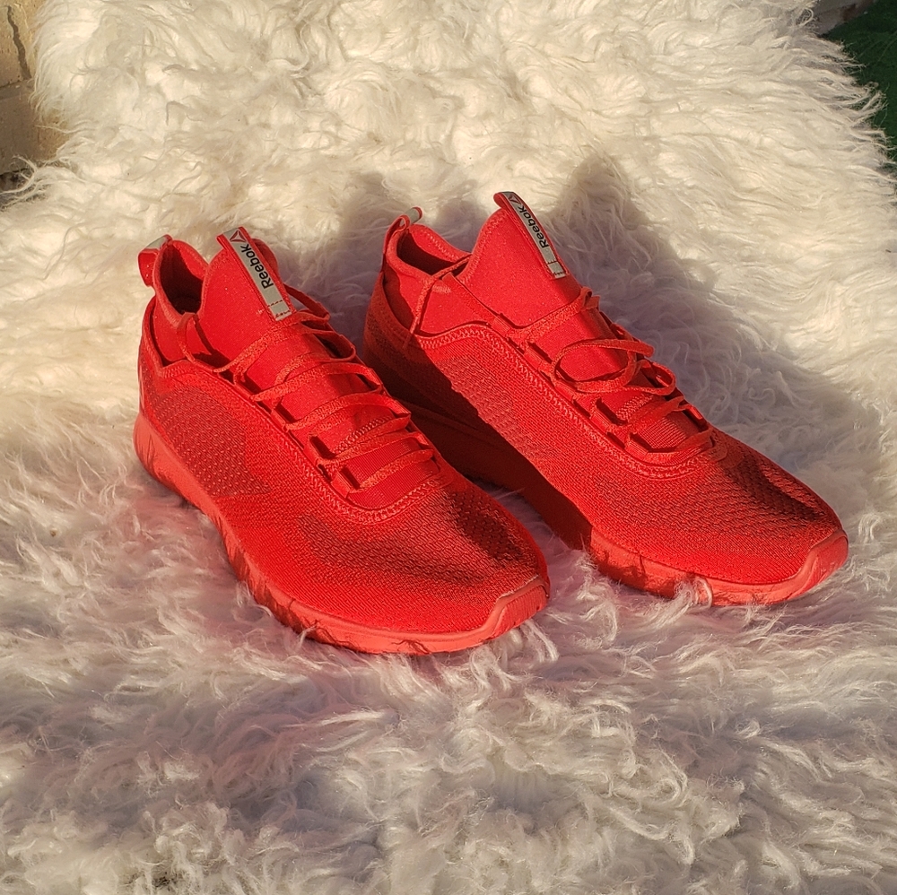 NWOT Red Reebok running shoes